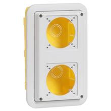 053050Legrandمقبس تثبيت اللوحة Hypra من Legrand IP66/67 32A 3P+E