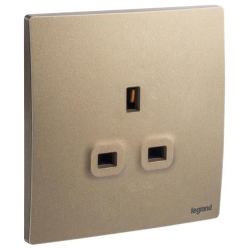 281110DBLegrandمنفذ مقبس غير مفتاح Mallia Senses بمعيار بريطاني 13A برونزي داكن