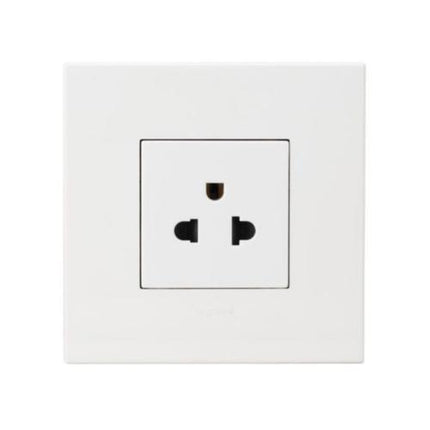 572116Legrandمنفذ Arteor يورو-أمريكي 16A 250V أبيض 2 وحدة