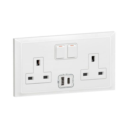617644Legrandبيلانكو إس منفذ مقبس مفتاح ثنائي 13 أمبير USB أبيض