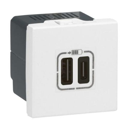 077592Legrandمقبس شحن USB مزدوج موزاييك من النوع A والنوع C 5 فولت 3 أمبير أبيض