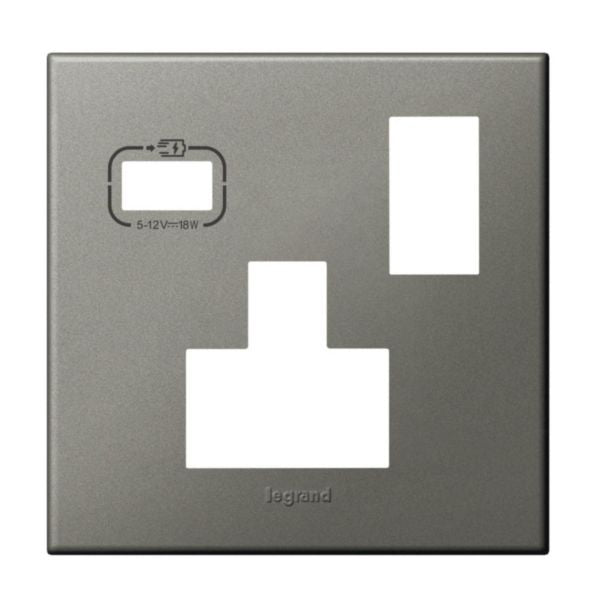 575471Legrandلوحة Legrand موحدة متعددة المعايير بمقبس واحد مع USB ماغنيسيوم