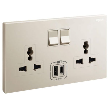 282444-C2Legrandغاليون 2 جانب مقبس متعدد المعايير مع شاحن USB شامبانيا