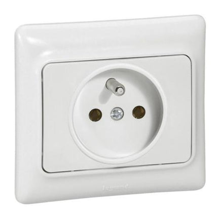782117Legrandمأخذ كهربائي Kaptika بمعيار فرنسي 2P+E 16A 250V أبيض