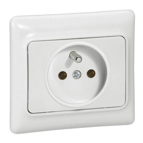 782117Legrandمأخذ كهربائي Kaptika بمعيار فرنسي 2P+E 16A 250V أبيض
