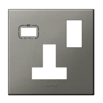575135ALegrandلوحة ليجراند بمقبس واحد معيار بريطاني 13 أمبير مع USB A رمادي