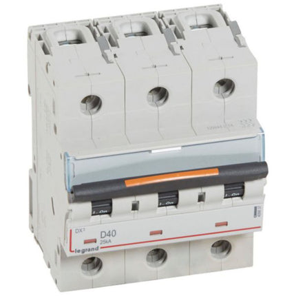 409837Legrandقاطع دائرة ليجراند DX3 ثلاثي الأقطاب 40 أمبير منحنى D