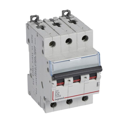 409492Legrandقاطع دائرة Legrand DX3 ثلاثي الأقطاب 2A منحنى D بسعة 10kA