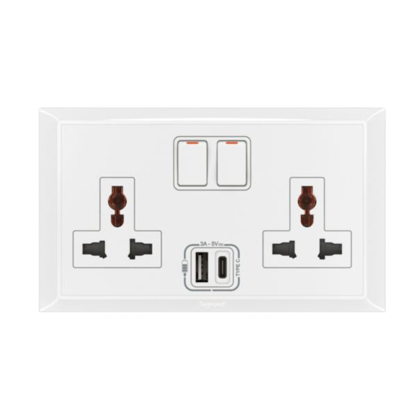617655Legrandبيلانكو إس - منفذ ثنائي متعدد المعايير مع USB نوع A+C أبيض