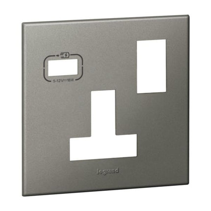 575455Legrandلوحة ليجراند بمقبس واحد BS 13A مع USB C ومغناطيس رمادي