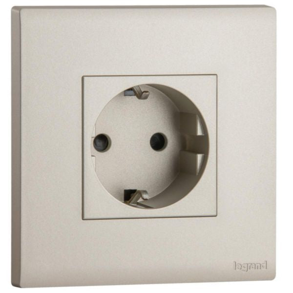 MEC31050CHLegrandمقبس ألماني أوبريا أحادي 16 أمبير قطبين مع أرضي لون شمبانيا