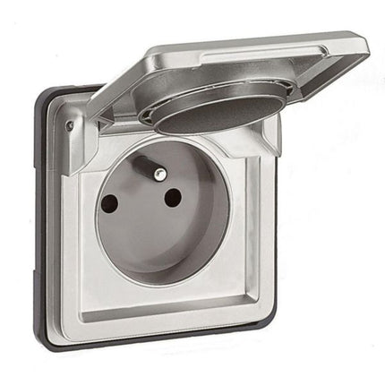 077831Legrandمأخذ كهربائي فرنسي Legrand Soliroc 16A IP55 IK10