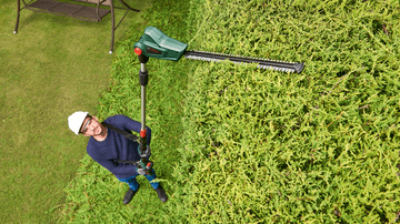 Cordless Telescopic Hedgecutter | UniversalHedgePole 18