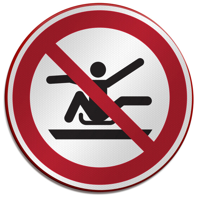 ISO Safety Sign  Do not stretch out of toboggan