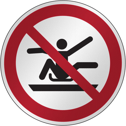 ISO Safety Sign  Do not stretch out of toboggan