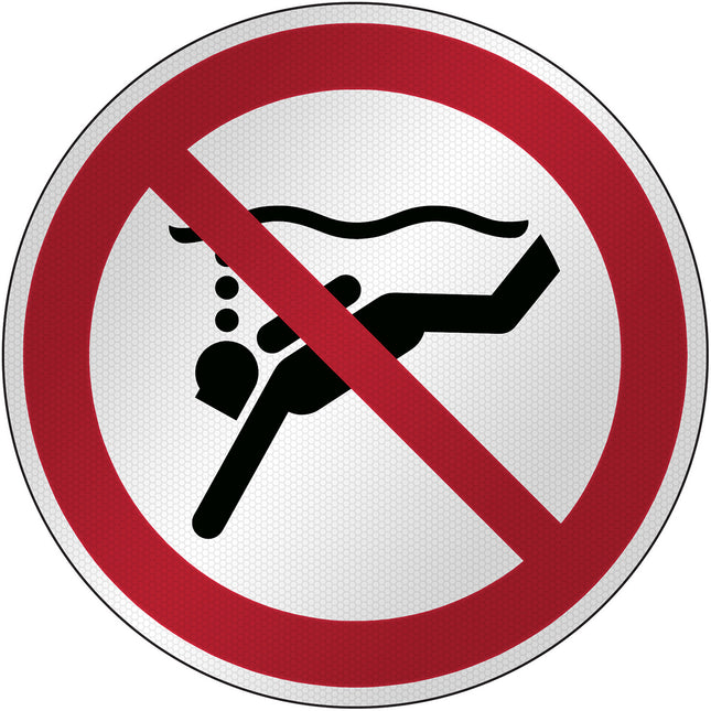ISO Safety Sign  No subaqua diving
