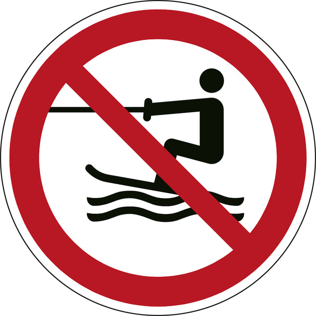 ISO Safety Sign  No towed water activity