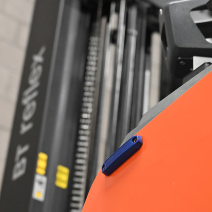 Rugged tag to track and trace industrial assets