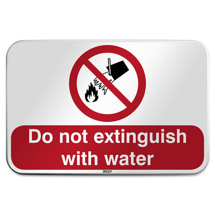 ISO Safety Sign  Do not extinguish with water