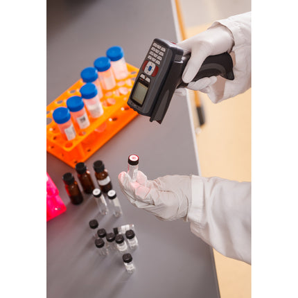 B33 Series Polyamide Coated Nylon Cloth Labels with Vial Top