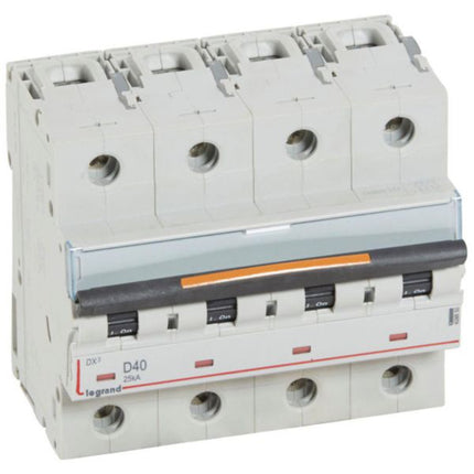 409850Legrandقاطع دائرة ليجراند DX3 رباعي الأقطاب 40A منحنى D