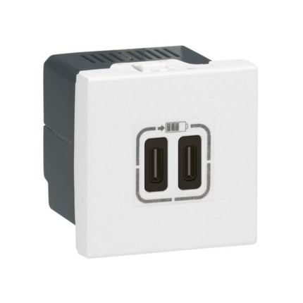 077590Legrandلوغراند موزايك مقبس شحن USB مزدوج من النوع C 5 فولت 3 أمبير أبيض