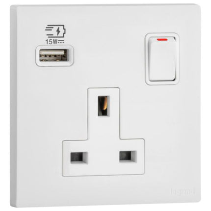 MEC33078WHLegrandأوبريا مقبس كهربائي أحادي الطور BS 13A مع USB Type A 15W لون أبيض مات