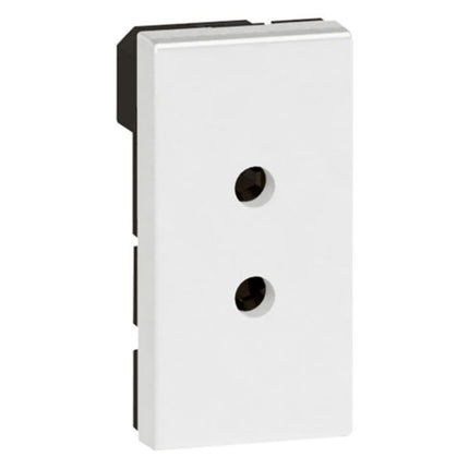 572100Legrandمقبس Arteor أبيض ELV 2P 3A وحدة واحدة