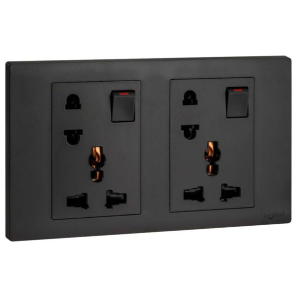 MEC32054BLLegrandمقبس أوبريا ثنائي 16A متعدد المعايير يورو-أمريكي مع مفتاح مات أسود