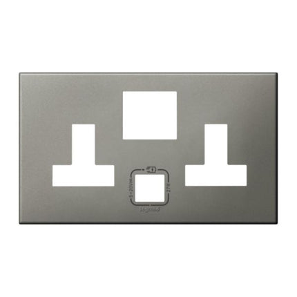 575441Legrandلوحة ليجراند ثنائية 13A BS محمية بمنفذ USB 27W مغناطيسي