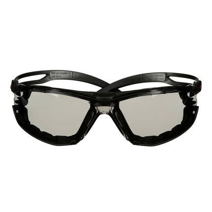506380604306703Mنظارات أمان 3M SecureFit 500 Series سوداء مع طلاء Scotchgard المضاد للضباب