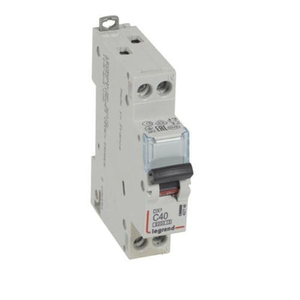 407746Legrandقاطع دائرة كهربائي Legrand DX3 بقطب واحد محايد 40 أمبير منحنى C