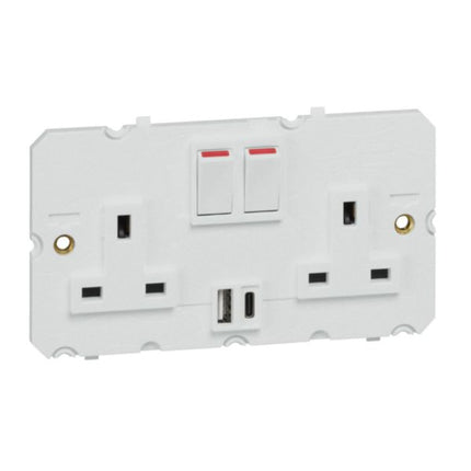 570081Legrandمقبس أرتيور بمعيار بريطاني مع شاحن USB من النوع A+C 13A