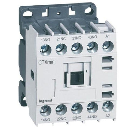 416821Legrandمرحل التحكم لجراند CTX3 بـ 2NO2NC 24V DC لحماية المحركات