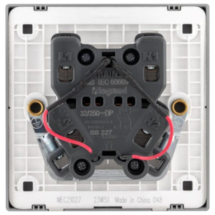 MEC21027WHLegrandمفتاح أوبريا أحادي المجموعة 32 أمبير ثنائي القطب مع مؤشر LED أحمر أبيض مات