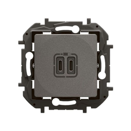 NP3404MGLegrandنيلوي شاحن USB مزدوج من النوع C رمادي متوسط 15 واط