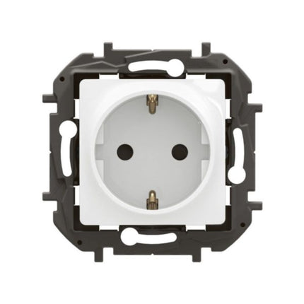 NP3120WHLegrandمقبس نيلوé 2P+E SCH مع مصاريع أوتوماتيكية أبيض 16A