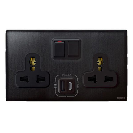 281123BBLegrandماليا سينسز مقبس كهربائي ثنائي معياري متعدد مع شاحن USB فرشاة سوداء
