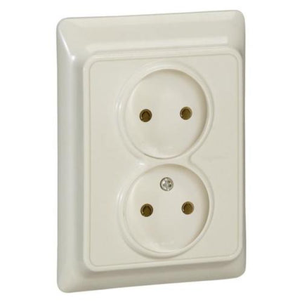 782142Legrandكابتيكا مقبس ثنائي 2x2P تثبيت غاطس 16A 250V عاجي