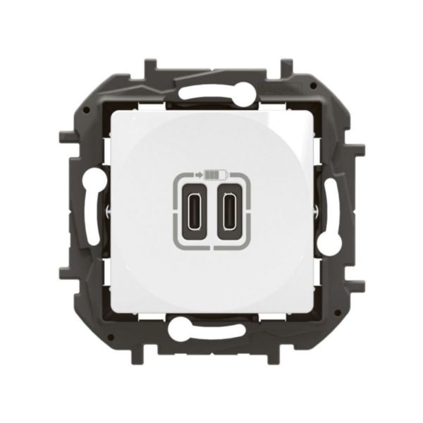 NP3404WHLegrandشاحن نيلوه USB مزدوج من النوع C أبيض 15W 3000mA