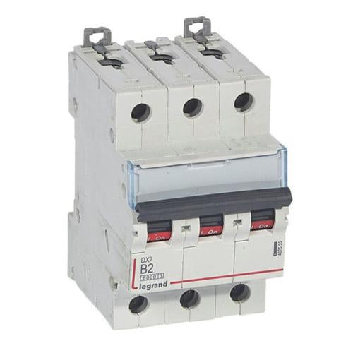 407555Legrandقاطع دوائر Legrand DX3 ثلاثي الأقطاب 2A منحنى B