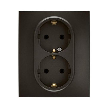 NP3131BKLegrandنيلوي مقبس شوكو ثنائي 2P+E 16A 250V أسود مات