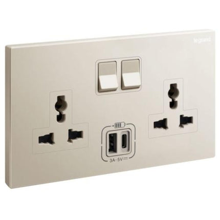 282444-C2Legrandغاليون 2 جانب مقبس متعدد المعايير مع شاحن USB شامبانيا