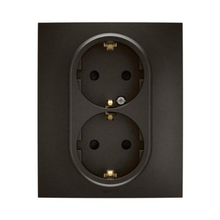 NP3130BKLegrandمقبس نيلويه 2x2P+E شوكو مات أسود