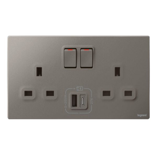 281137DSLegrandماليا سينسز مقبس كهربائي ثنائي مع شاحن USB فضي داكن