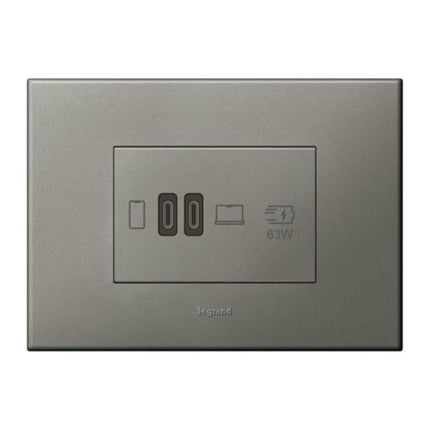 575491Legrandشاحن أرتيور USB بـ 3 وحدات 63 وات توصيل الطاقة من النوع سي مغنيسيوم