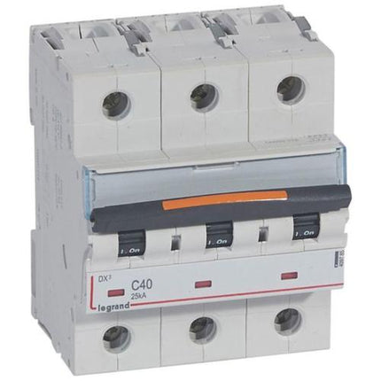 409785Legrandقاطع دائرة Legrand DX3 ثلاثي الأقطاب 40A منحنى C