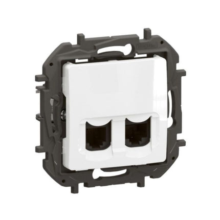 NP492WHLegrandمقبس نيلوي RJ11+RJ45 CAT6 UTP أبيض مثبت بالفلاش