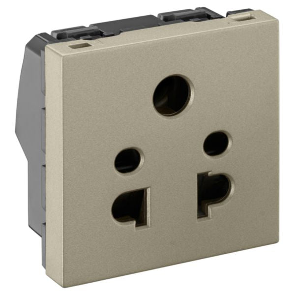 574833Legrandمقبس Legrand محمي 6A 2/3 PIN ذهبي بجهة حماية
