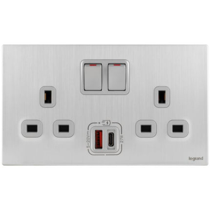 281137BALegrandماليا سينسز مقبس كهربائي ثنائي مع شاحن USB A+C 27W